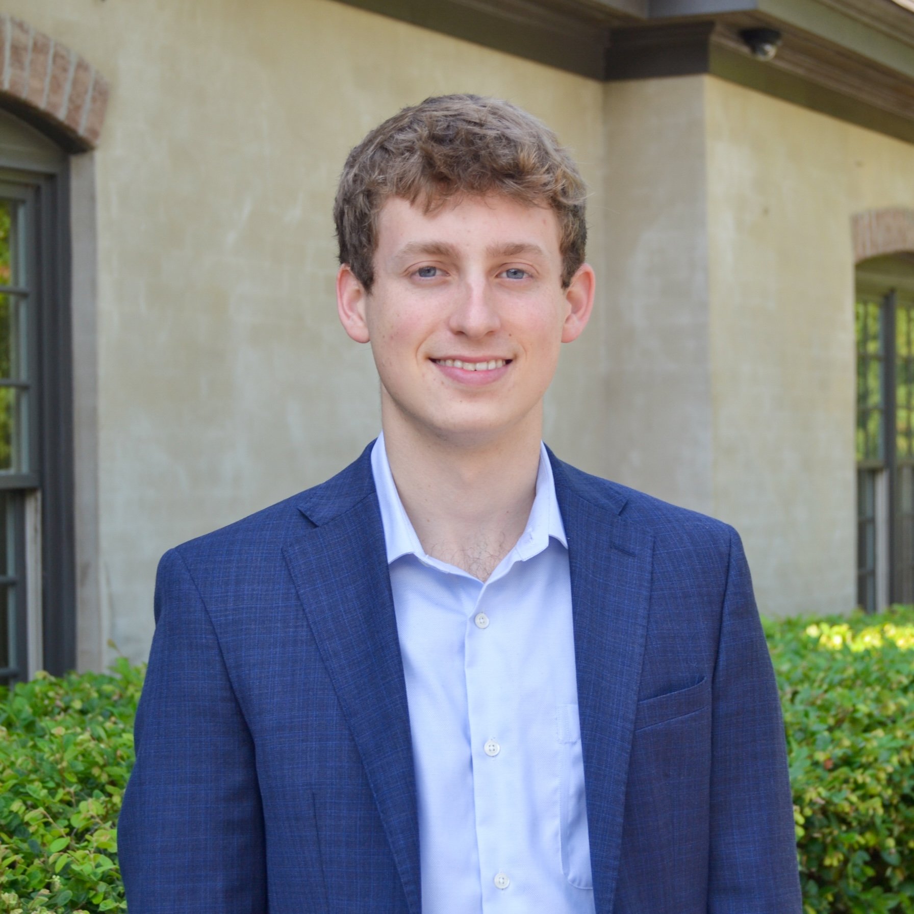 Headshot of Anderson Ivey, Investment Associate at OneAscent Investment
